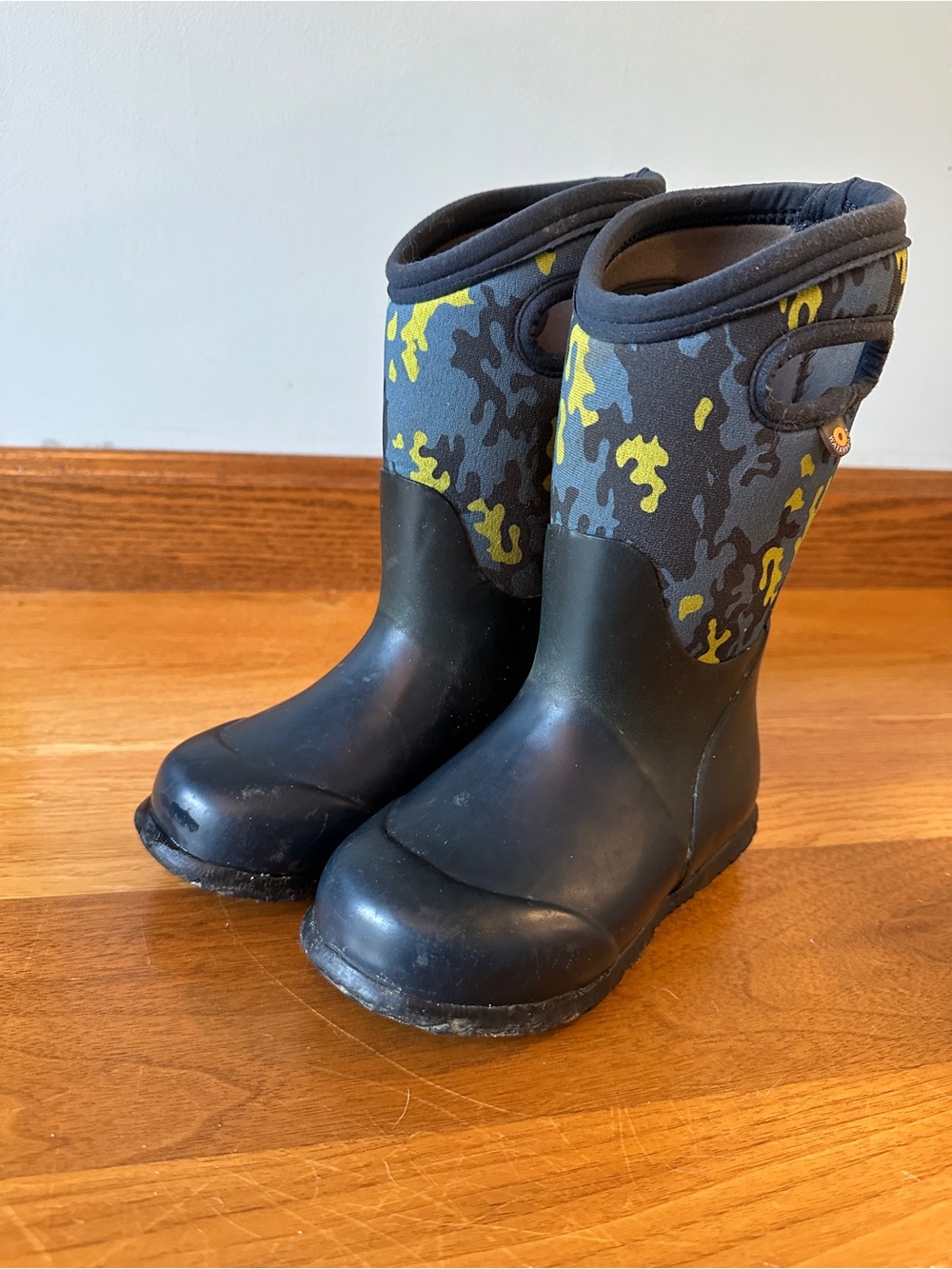 Bogs York Neo Camo Kids Rain Boots, Size 11 / EU 27